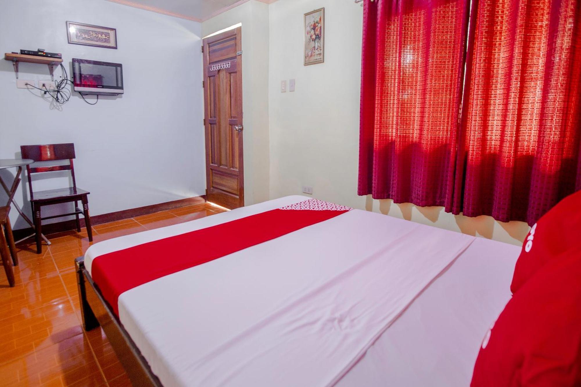 Oyo 741 Sierra Travellers Hotel 3*