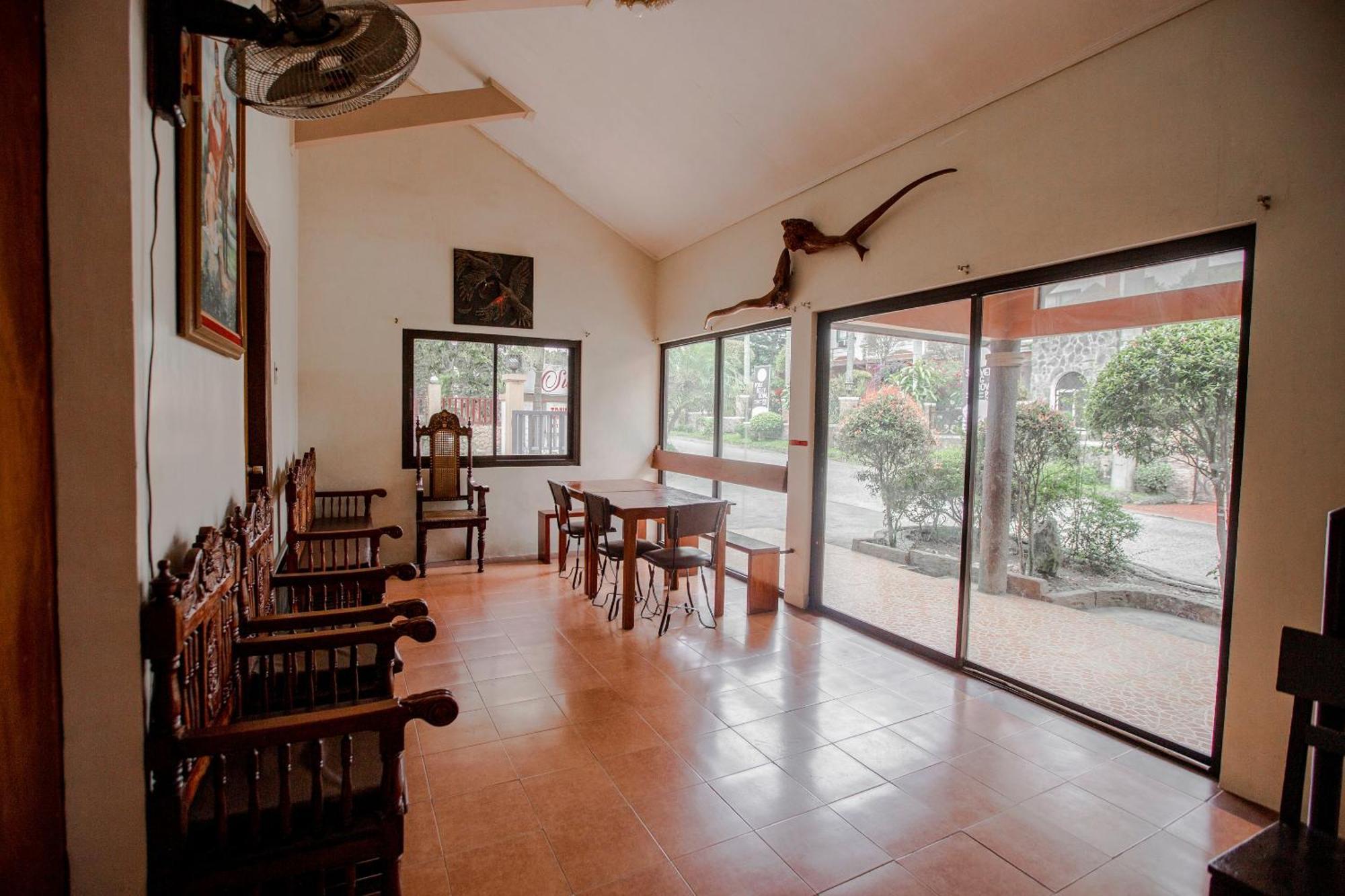 Hotel Oyo 741 Sierra Travellers 3*