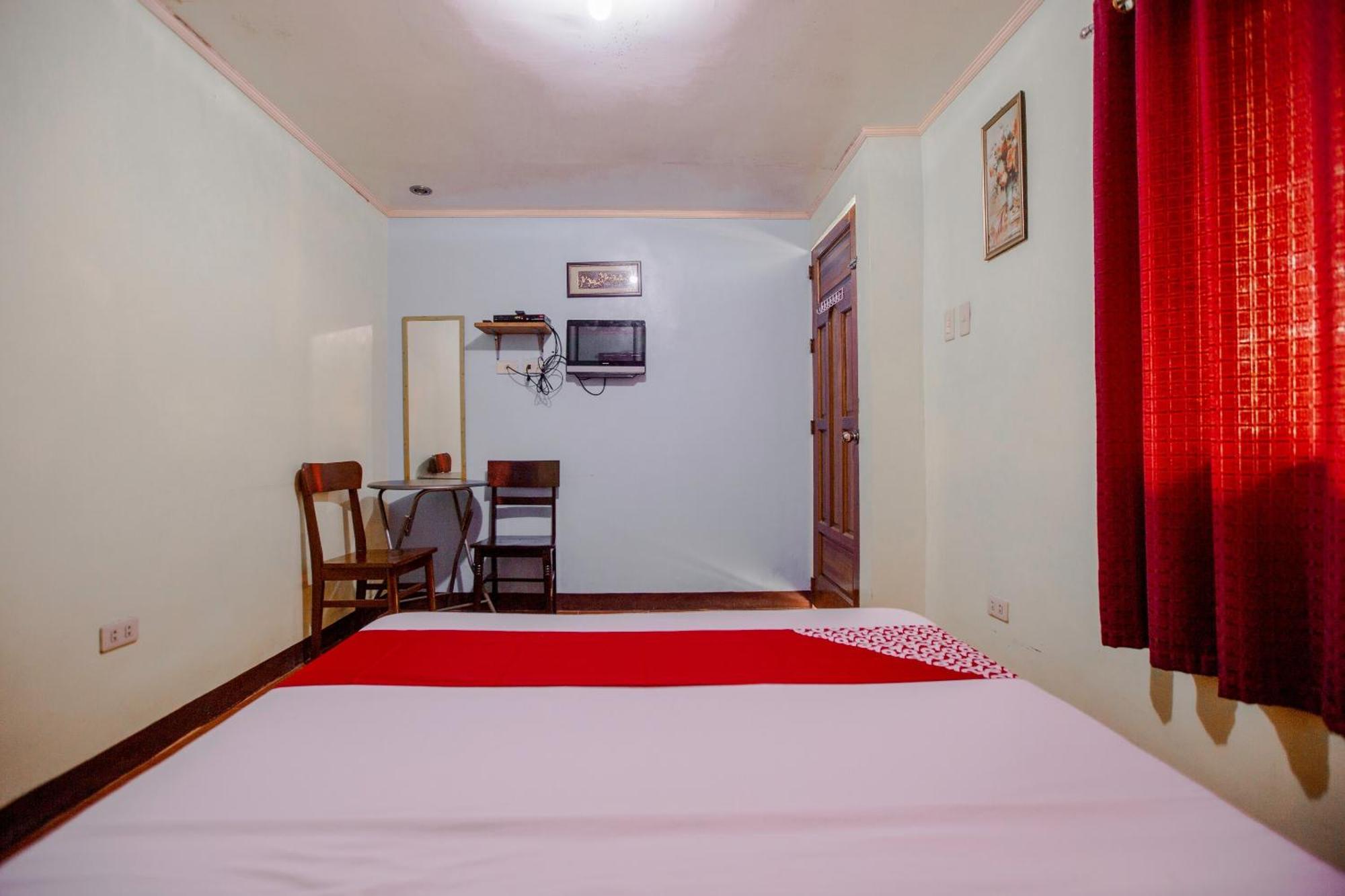 Hotel Oyo 741 Sierra Travellers